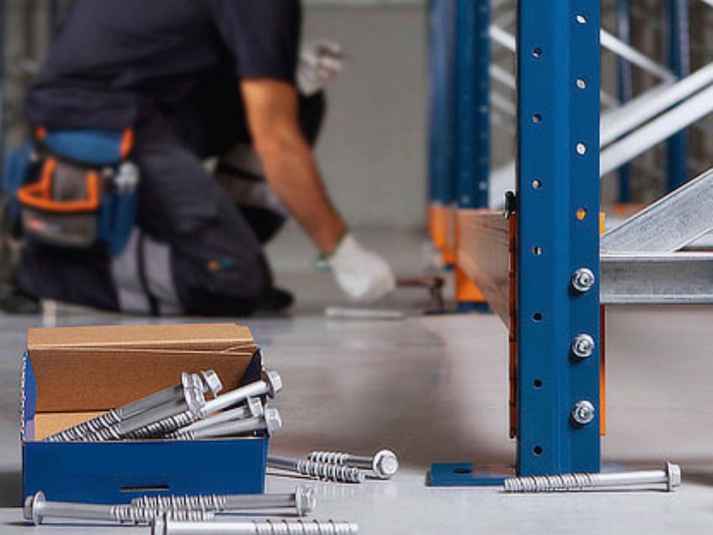Montage de rayonnages industriels - chantier OptimSpace